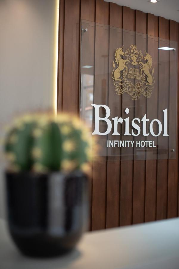 Hotel Bristol Infinity Rio Claro Extérieur photo